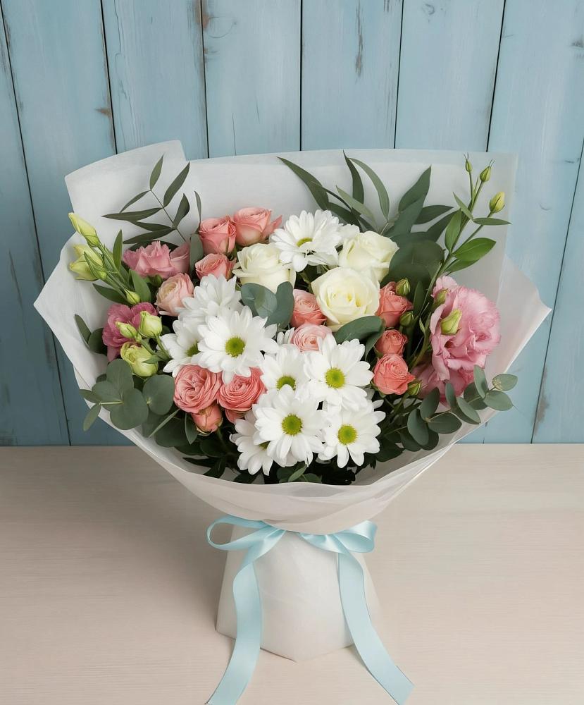 Букет цветов из: Розы, Лизиантусы и Хризантемы в Павлоградке