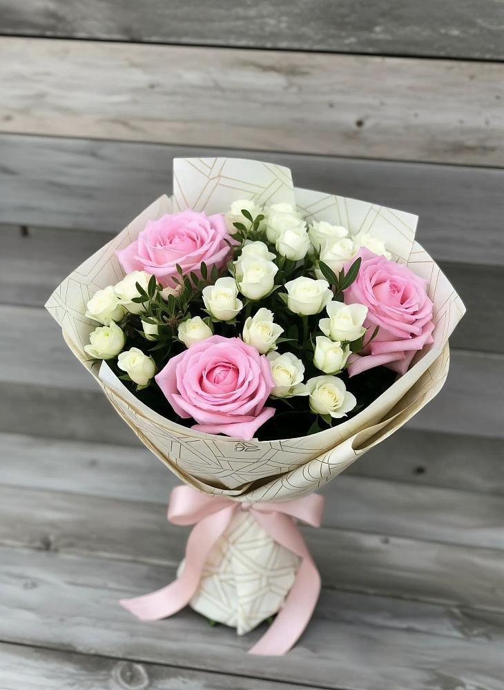 Букет цветов из: Розы в Павлоградке
