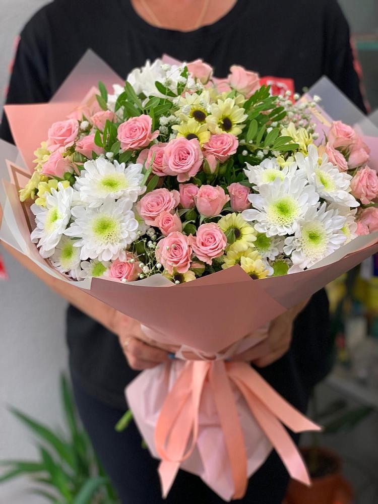 Букет цветов из: Розы и Хризантемы в Павлоградке