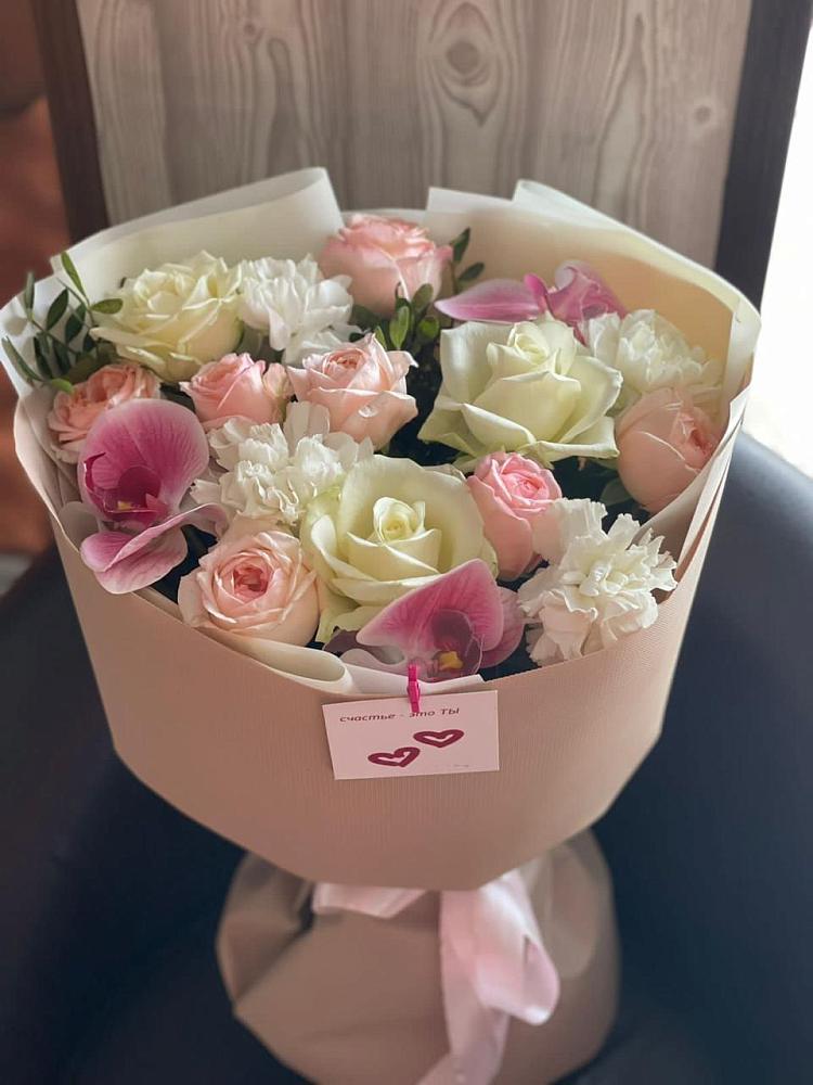 Букет цветов из: Орхидеи, Розы и Гвоздики в Павлоградке