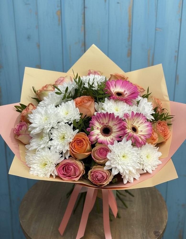 Букет цветов из: Розы, Герберы и Хризантемы в Павлоградке