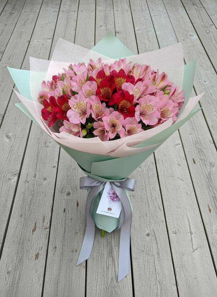 Букет цветов из: Альстромерии в Павлоградке
