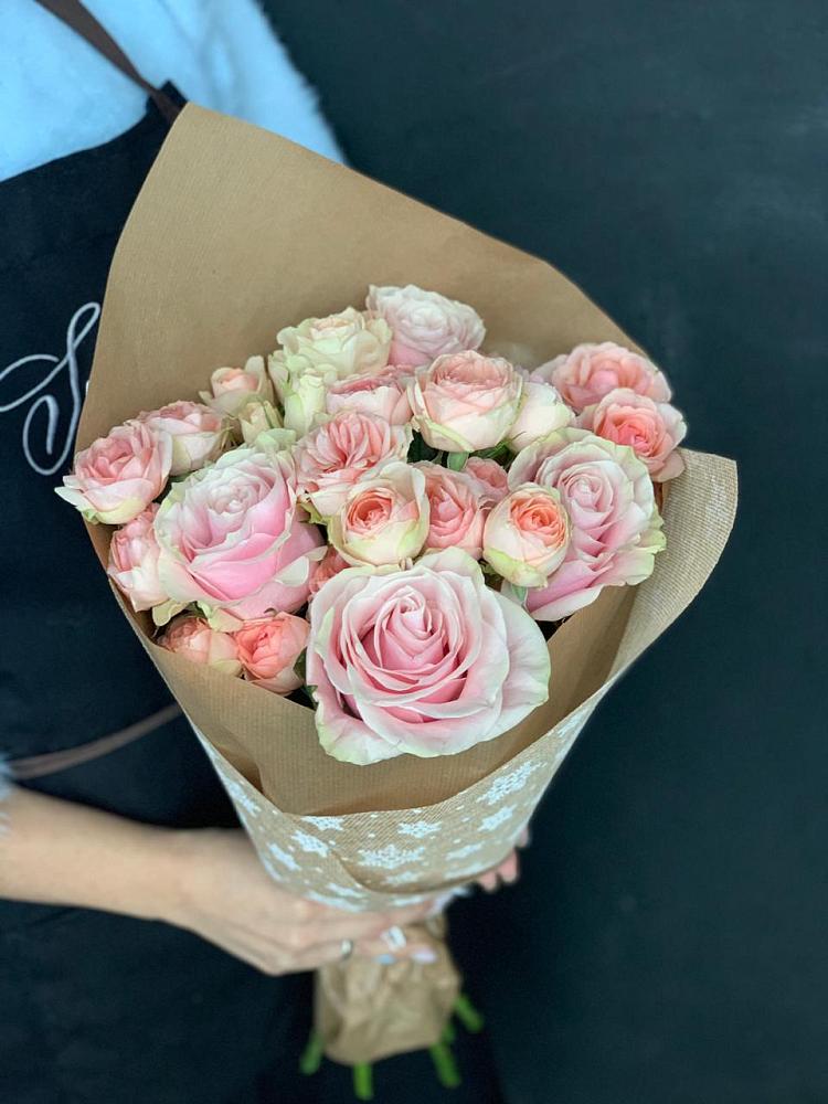 Букет цветов из: Хризантемы и Розы в Павлоградке