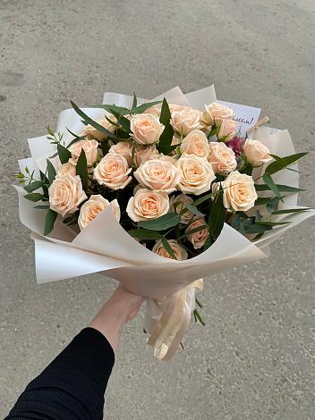 Букет Кремовые розы Латте в Павлоградке