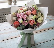 Букет цветов из:  Розы, Лизиантусы и Гвоздики в Павлоградке