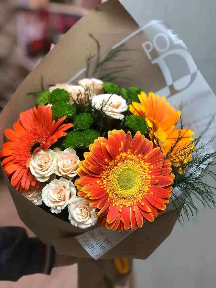 Букет цветов из: Герберы, Хризантемы и Розы в Павлоградке